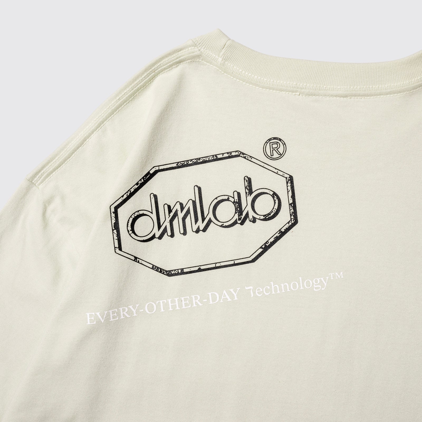 TECHNOLOGY TEE (Tea)