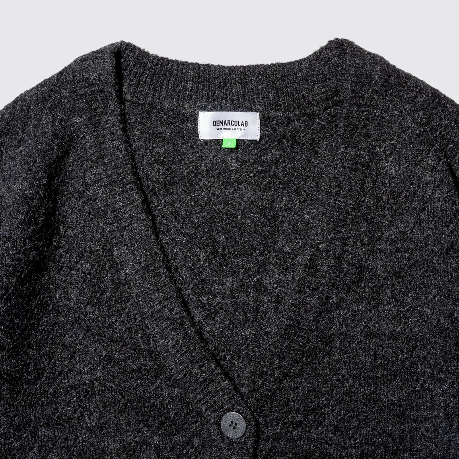 SLASH VENT KNIT CARDIGAN (Black)