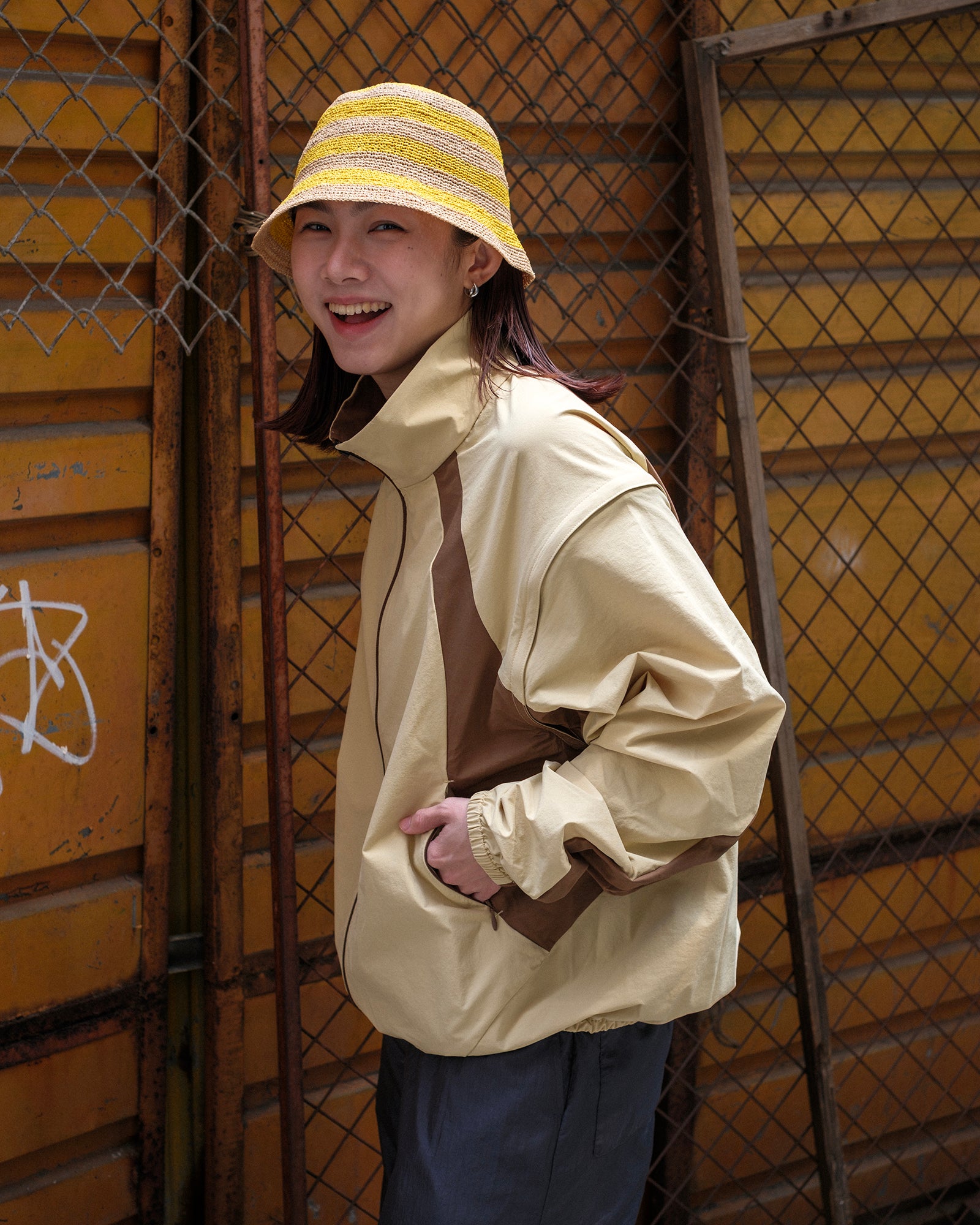 ALL-ROUND N/C 2-WAY JKT (Sand)